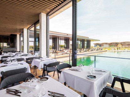 Luxusurlaub - Wellnessbereich - INFINITY Hotelrestaurant - Scheiblhofer The Resort