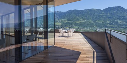 Luxusurlaub - Südtirol - Panoramaterrasse mit Ausblick - Parkhotel Marlena - Adults Only 14+