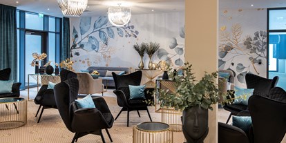 Luxusurlaub - Deutschland - SPA-Lounge im neuen 5 Elemente Panorama-Bereich - Hotel Sonnenhof Lam im Bayerischen Wald