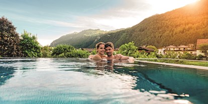 Luxusurlaub - Tiroler Oberland - Gartenhotel Linde