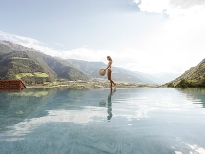 Luxusurlaub - Trentino-Südtirol - Sky Infinity Rooftop Pool - Preidlhof***** Luxury DolceVita Resort