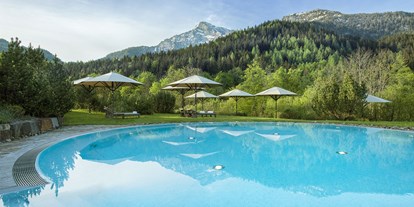 Luxusurlaub - Bayern - Kempinski The Spa Outdoor Pool - Kempinski Hotel Berchtesgaden
