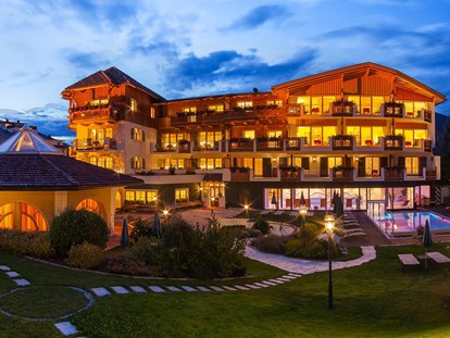 Luxusurlaub - Südtirol - Mirabell Dolomites Hotel . Luxury . Ayurveda & Spa