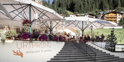 Luxusurlaub - Tiroler Oberland - Restaurant & Weinbar "Ursprung" - Hotel Post