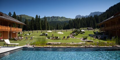 Luxusurlaub - Trentino-Südtirol - Pool - Tirler - Dolomites Living Hotel